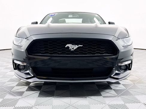 Used 2017 Ford Mustang Coupe RWD image 2