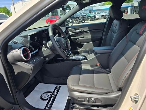 New 2026 Chevrolet Trax RS w/ Driver Confidence Package FWD image 9