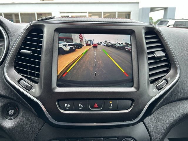 Used 2019 Jeep Cherokee Trailhawk AWD/4WD image 49