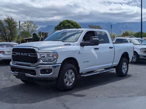 Used 2024 RAM 2500 Big Horn w/ Off Road Package AWD/4WD image 9