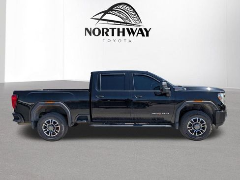 Used 2023 GMC Sierra 2500 AT4 w/ AT4 Preferred Package AWD/4WD image 3