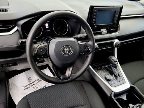 Used 2021 Toyota RAV4 LE w/ Carpet Mat Package (TMS) AWD/4WD image 24