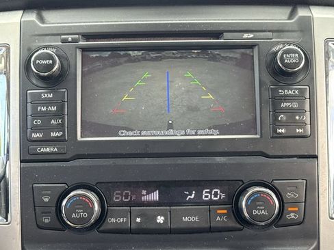 Used 2017 Nissan Titan SL RWD image 17