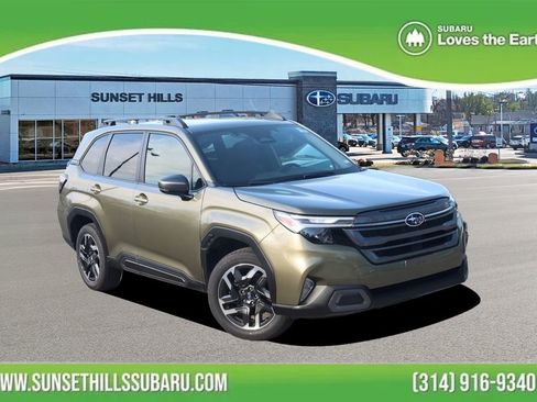 Certified 2025 Subaru Forester Limited AWD/4WD image 1