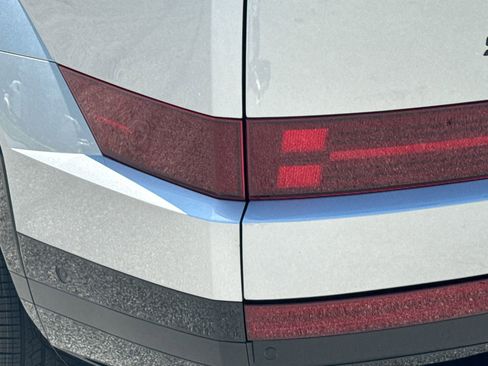 New 2024 Hyundai Santa Fe Calligraphy FWD image 11