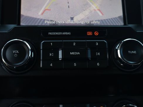 Used 2021 Ford F350 Lariat image 42