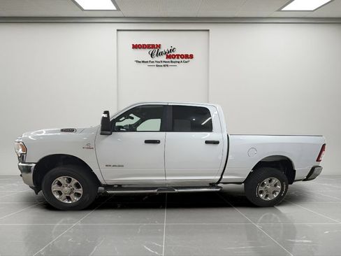 Used 2024 RAM 2500 Big Horn w/ Off Road Package AWD/4WD image 4