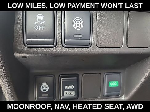 Used 2018 Nissan Rogue Sport SL w/ SL Premium Package AWD/4WD image 16