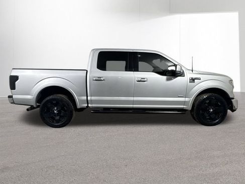 Used 2016 Ford F150 Lariat w/ Trailer Tow Package image 34