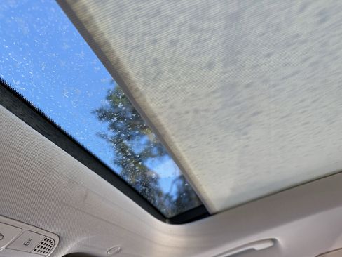 Used 2022 Mercedes-Benz GLC 300 image 26