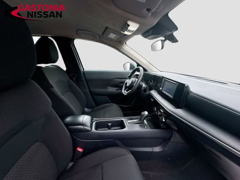 Used 2025 Nissan Kicks S FWD image 33