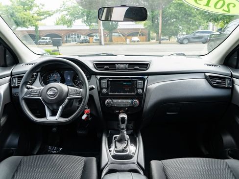 Used 2019 Nissan Rogue Sport S AWD/4WD image 9