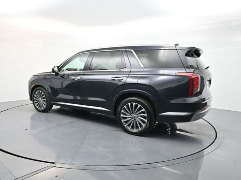 Used 2024 Hyundai Palisade Calligraphy image 5