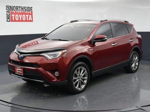 Used 2018 Toyota RAV4 Limited w/ Advanced Technology Package image 8