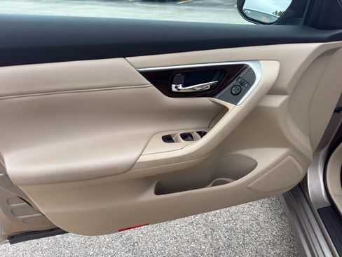 Used 2014 Nissan Altima 2.5 SL FWD image 13