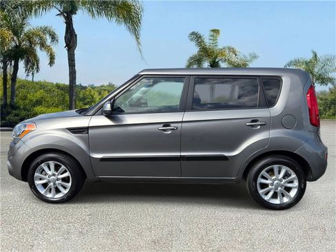 Used 2013 Kia Soul + image 2