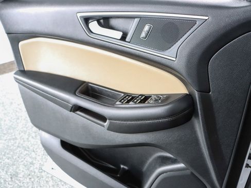 Used 2022 Ford Edge SEL w/ Convenience Package image 21