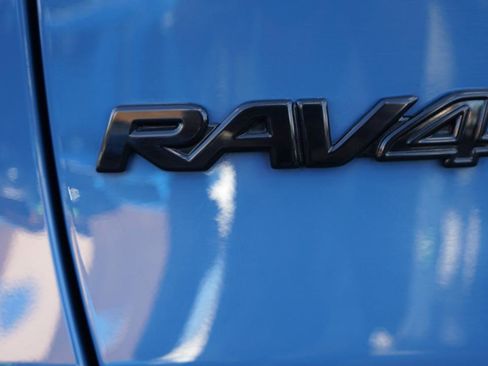 Used 2025 Toyota RAV4 SE AWD/4WD image 27
