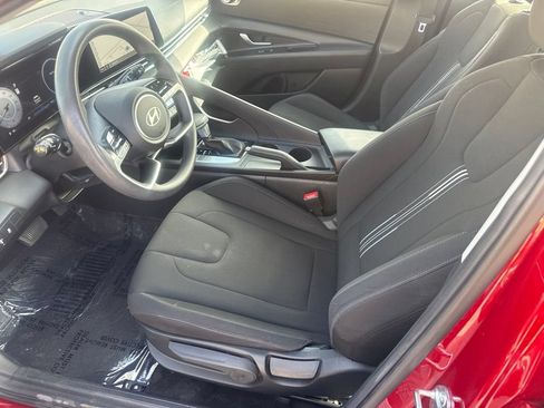 Used 2024 Hyundai Elantra SEL FWD image 23