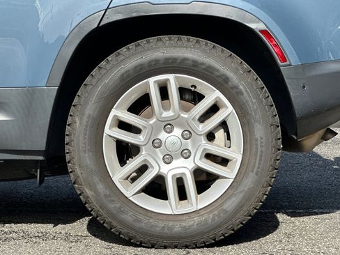 Used 2022 Land Rover Defender 110 S image 13