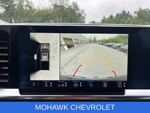 Certified 2024 Chevrolet Silverado 1500 RST w/ Convenience Package II AWD/4WD image 15