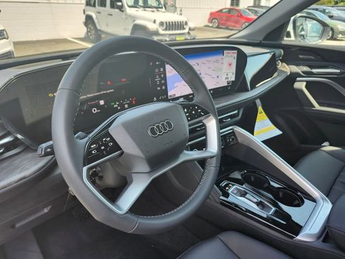 New 2025 Audi Q5 Premium Plus image 10