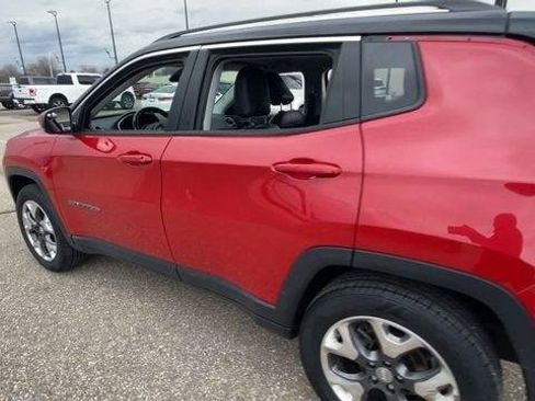 Used 2019 Jeep Compass Limited AWD/4WD image 8