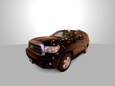 Used 2016 Toyota Sequoia SR5 AWD/4WD image 4