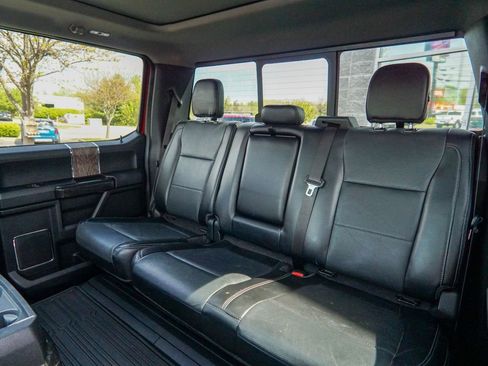 Used 2017 Ford F250 Lariat w/ Lariat Ultimate Package AWD/4WD image 42