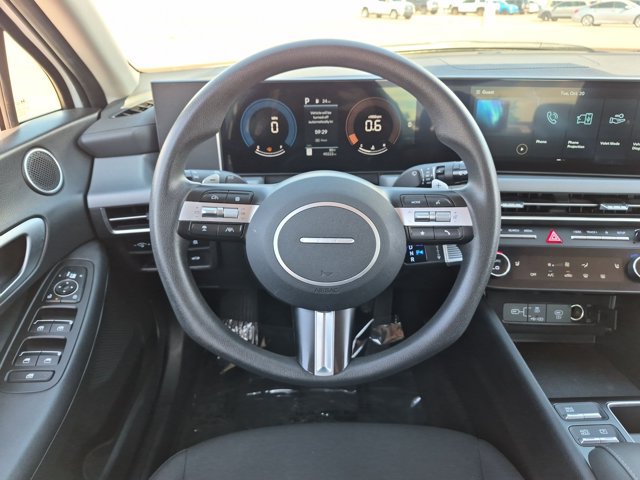 Used 2025 Hyundai Sonata SEL FWD image 13