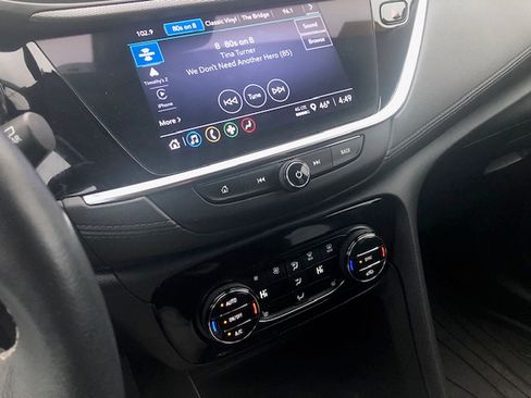 Used 2022 Buick Encore GX Essence w/ Experience Buick Package image 9