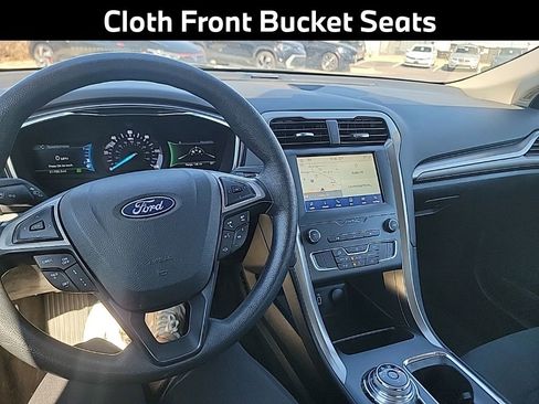 Used 2020 Ford Fusion SE image 21