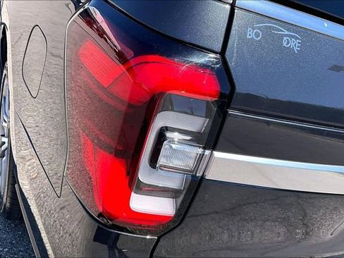 Used 2022 Ford Expedition Max Platinum AWD/4WD image 31