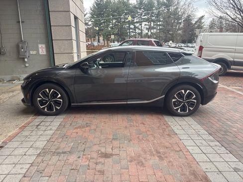 Certified 2024 Kia EV6 Wind w/ Wind Technology Package image 6