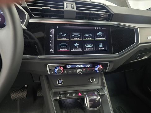 New 2025 Audi Q3 2.0T Premium image 14