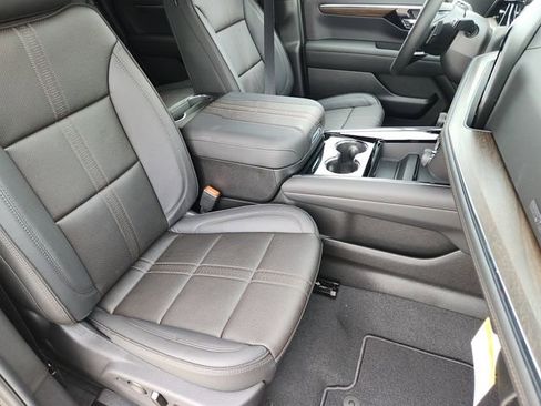 New 2026 Chevrolet Tahoe High Country image 9