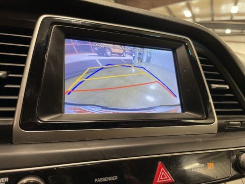 Used 2019 Hyundai Sonata SE FWD image 19