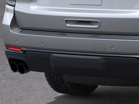 New 2026 Chevrolet Suburban Z71 w/ Comfort Package image 14