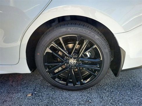 Used 2026 Toyota Camry SE image 5