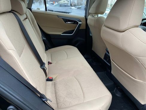 Used 2024 Toyota RAV4 XLE w/ Convenience Package image 27