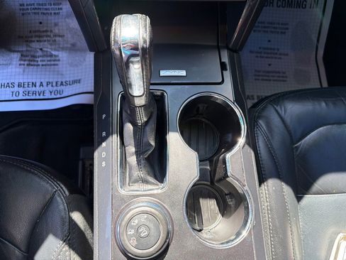 Used 2017 Ford Explorer XLT w/ Equipment Group 202A image 17