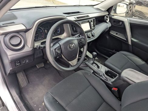 Used 2017 Toyota RAV4 LE FWD image 25