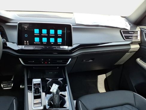 New 2026 Volkswagen Atlas Cross Sport SEL Premium R-Line image 15