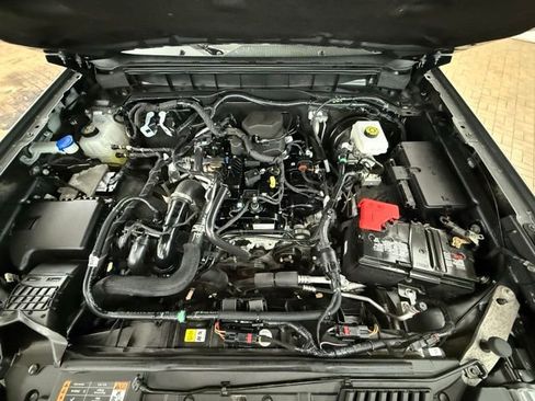 Certified 2024 Ford Bronco Black Diamond AWD/4WD image 22