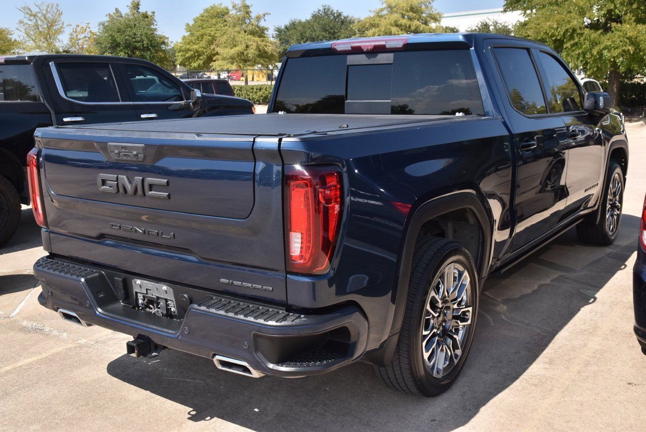 Used 2023 GMC Sierra 1500 Denali w/ Technology Package AWD/4WD image 6