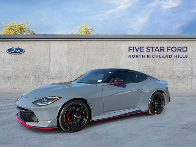 Used 2024 Nissan Z NISMO w/ Floor Mat Package RWD image 4