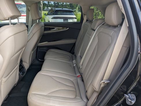 Certified 2023 Lincoln Nautilus Reserve w/ Equipment Group 201A image 16