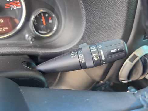 Used 2016 Jeep Wrangler Unlimited Rubicon AWD/4WD image 20