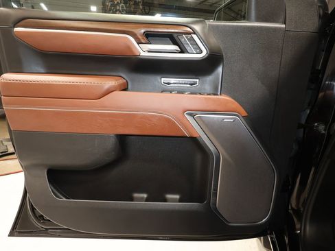 Used 2025 GMC Sierra 1500 Denali Ultimate image 24