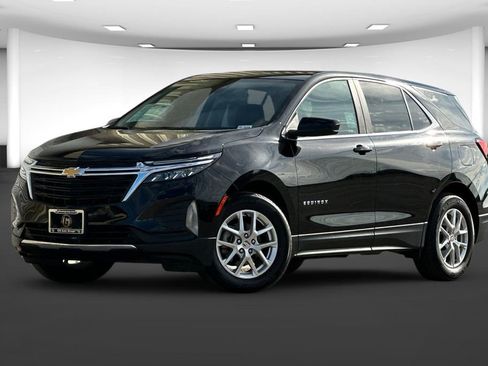 Used 2024 Chevrolet Equinox LT FWD image 2